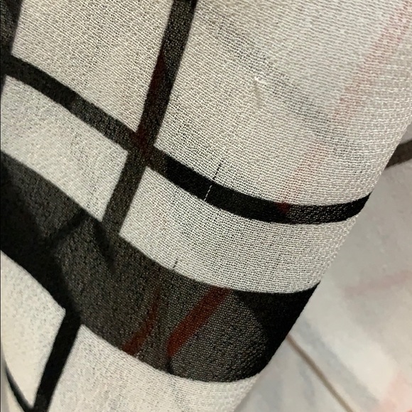 BOGO Reitmans Sheer Plaid Asymmetrical Top - Picture 9 of 9